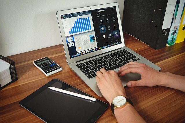 把日子过甜：北京网站开发糕点烘焙体验展示站的表达方式